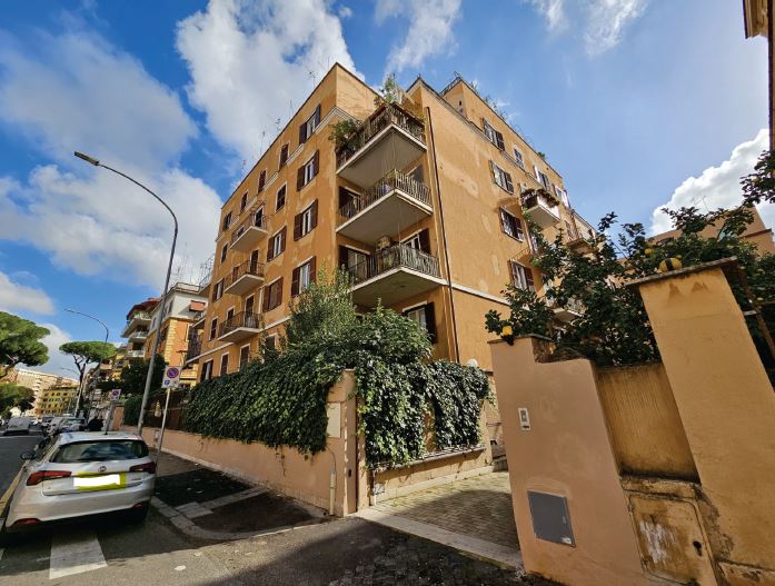 APPARTAMENTO AD USO ABITATIVO. Int. 1, mq 155,65